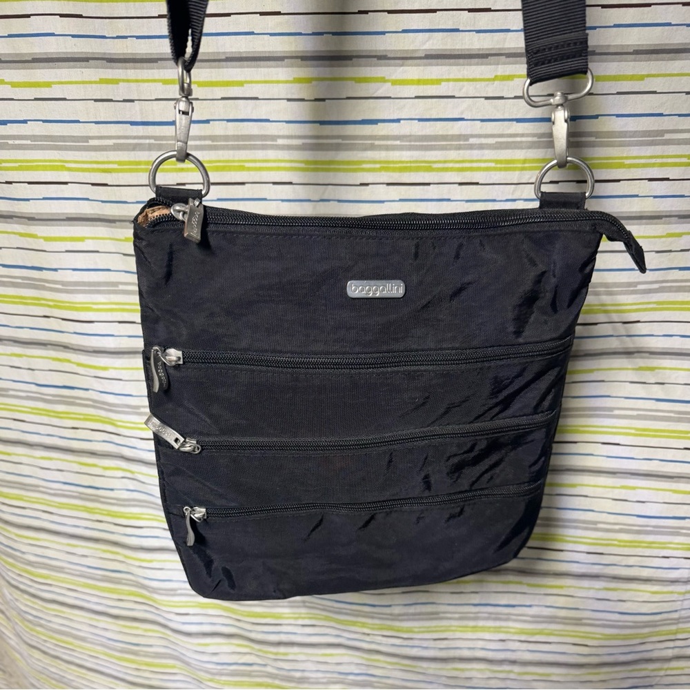 Baggallini Black Crossbody Bag with Zippers